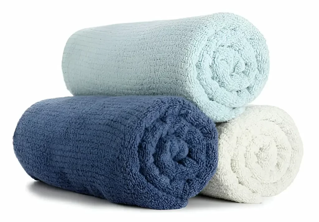 How to Roll Bath Towels