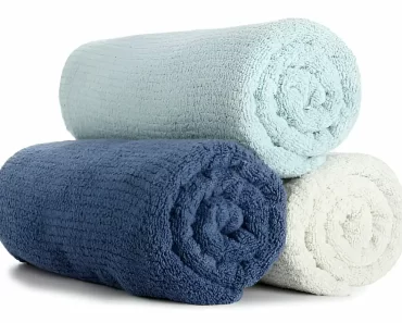 How to Roll Bath Towels: A Comprehensive Guide