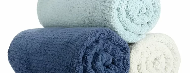 How to Roll Bath Towels: A Comprehensive Guide